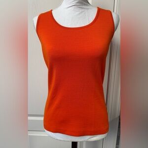 NEW WITH TAGS, ST. JOHN Sleeveless Marigold Size P Designer Crewneck Layer Chic